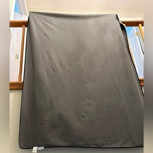 Cozy Gray Fleece Blanket